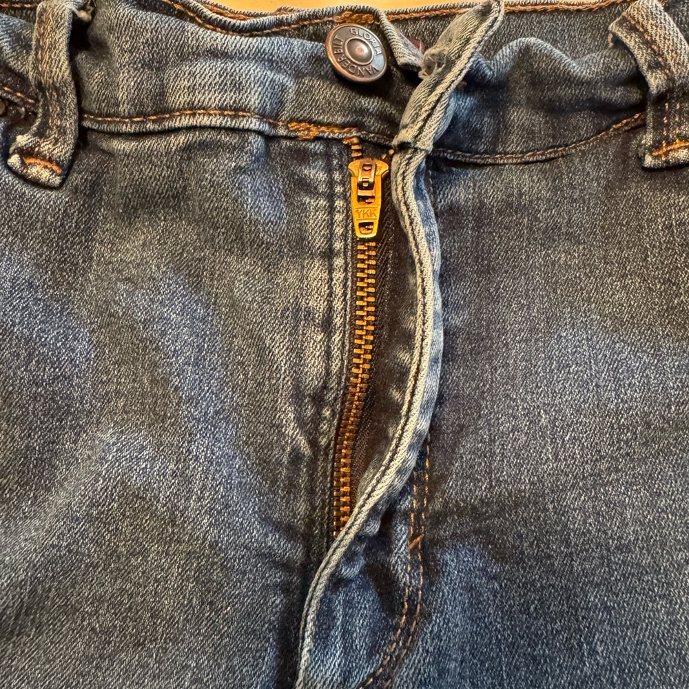 EUC! Gloria Vanderbilt Straight Leg Jeans in Blue Denim 10 Short - Picture 9 of 15
